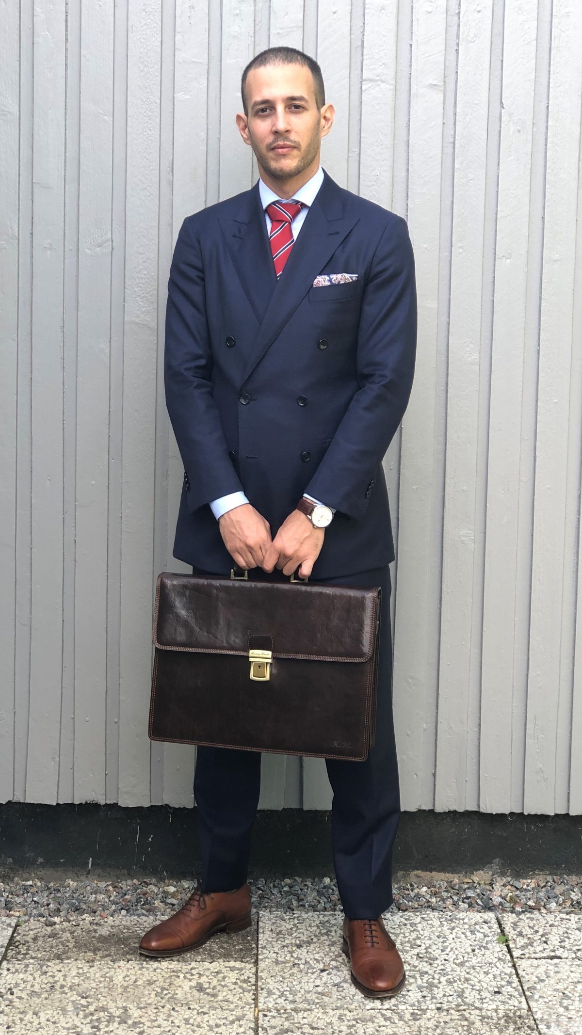 Manners maketh man - What to wear to a conference