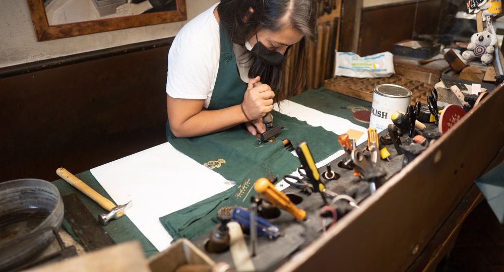 leather artist
