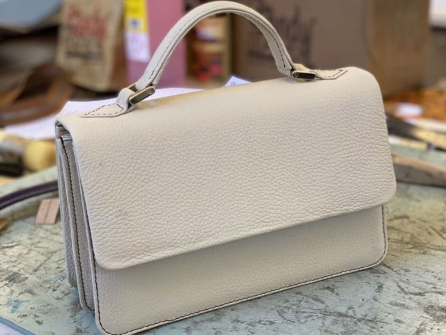 leatherworking bags finish